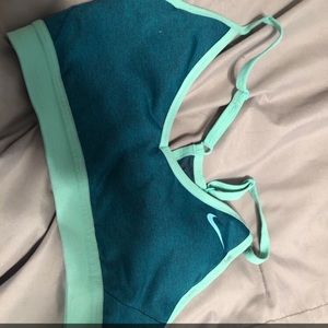 Nike Pro Sports Bra